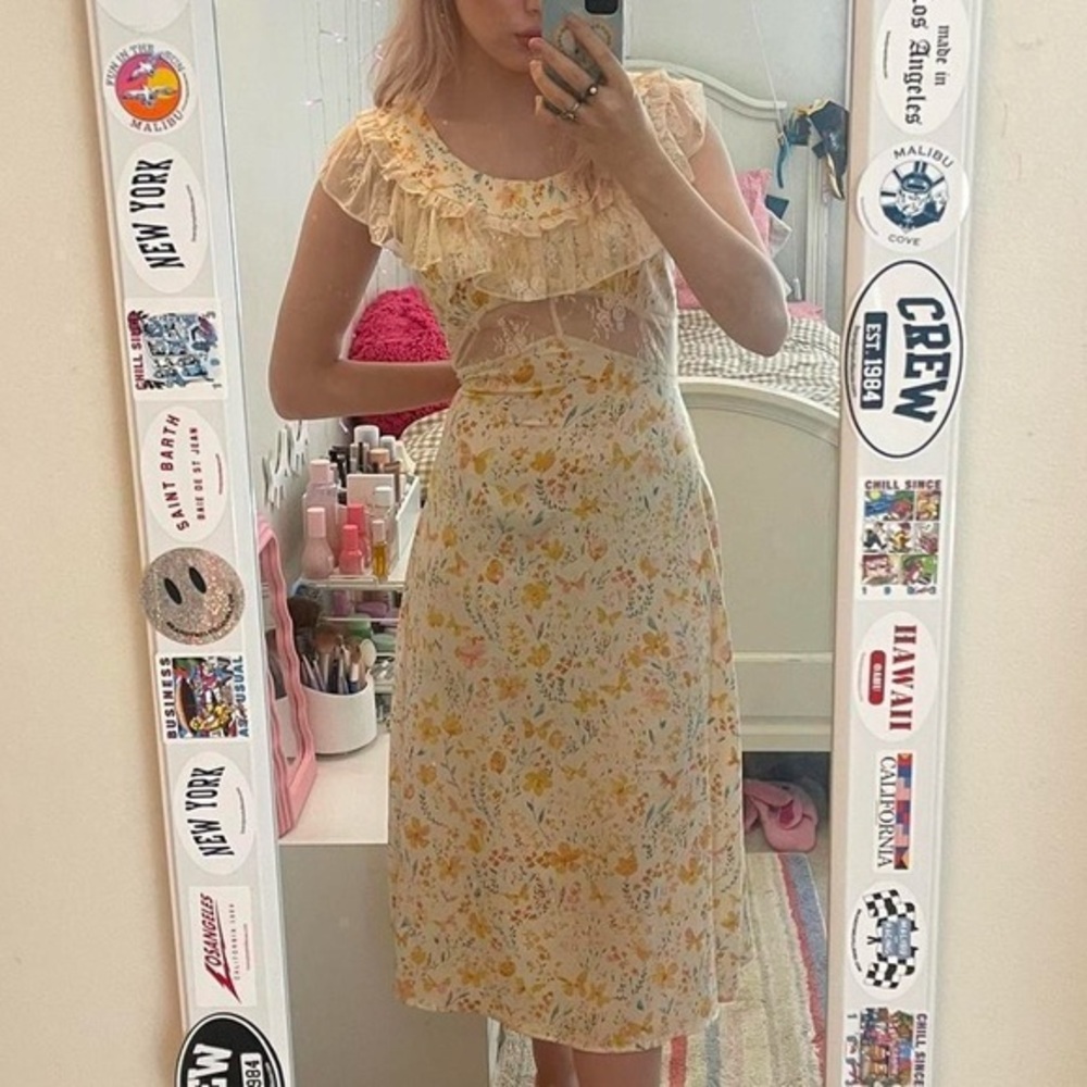 ditsy vintage inspired floral maxi dress